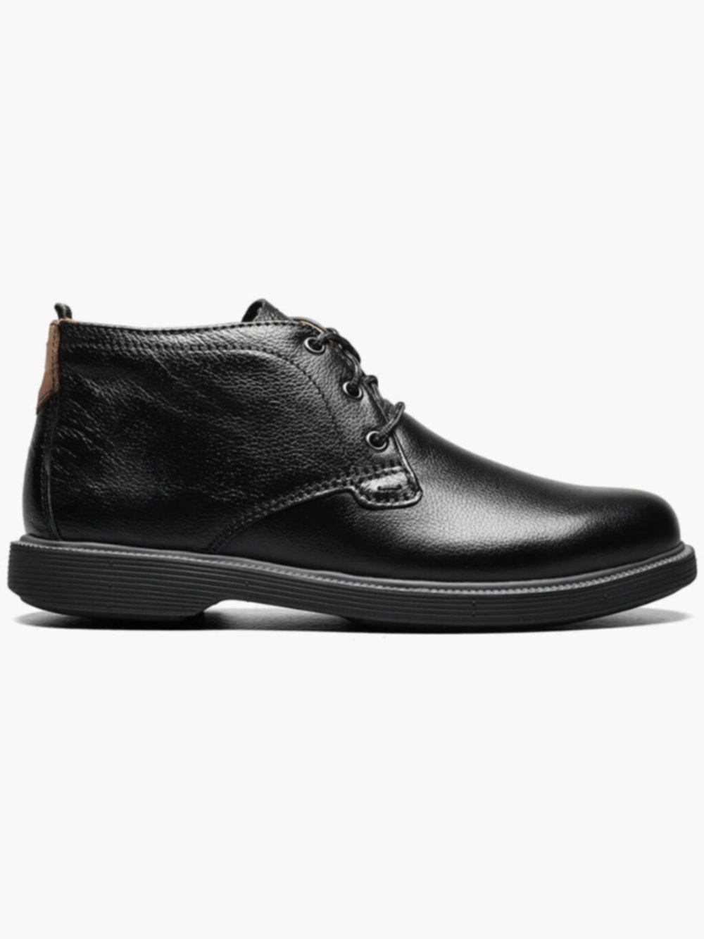 Boys Florsheim Supacush Chukka Jr in Black. 16632 007